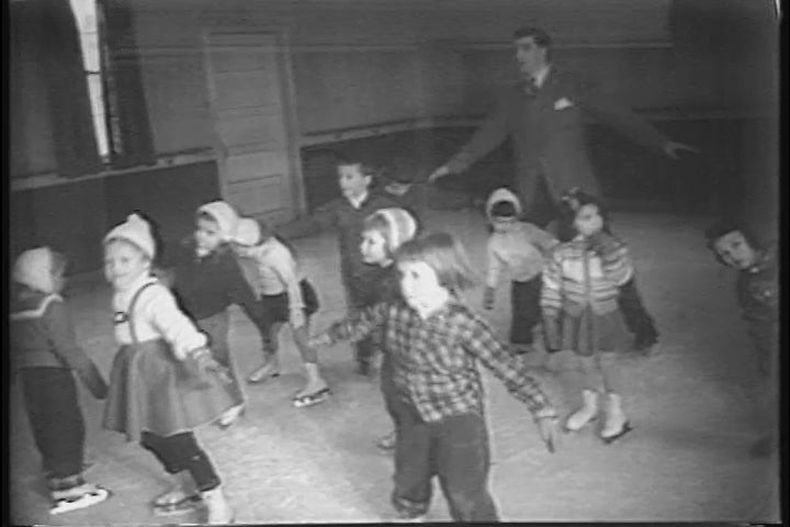 Kids Learn to Ice Skate